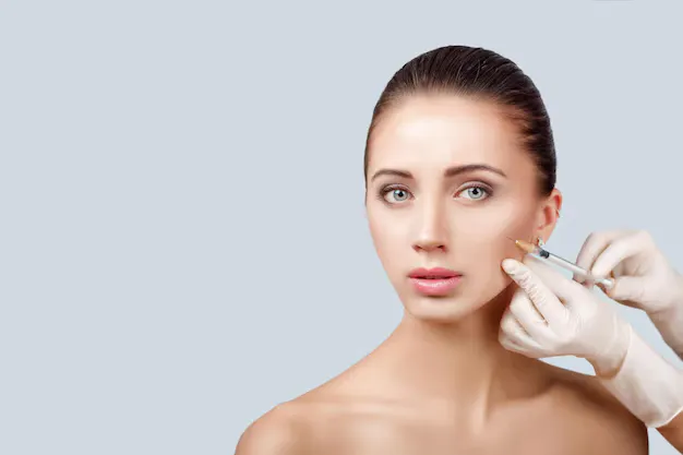 فوائد البوتكس للوجه لعلاج التجاعيد الدقيقة تحت إشراف دكتور نجلاء في مركز لاروز بنها